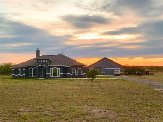 317 County Road 222, Orange Grove, TX 78372