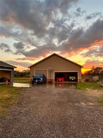 317 County Road 222, Orange Grove, TX 78372