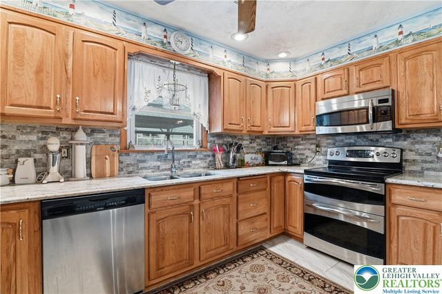 3303 Barklay Road, Whitehall Twp, PA 18052