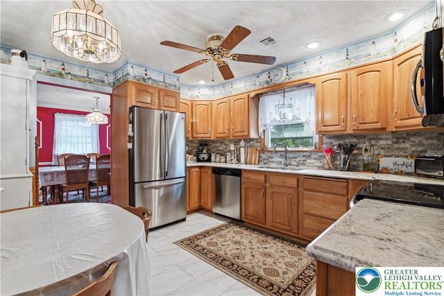3303 Barklay Road, Whitehall Twp, PA 18052