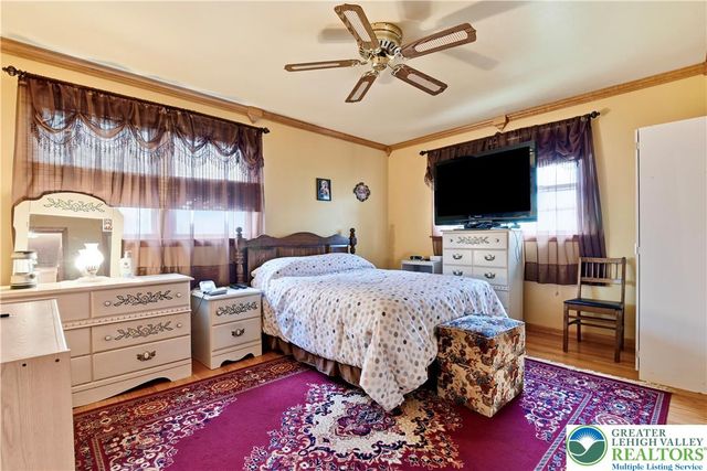 3303 Barklay Road, Whitehall Twp, PA 18052