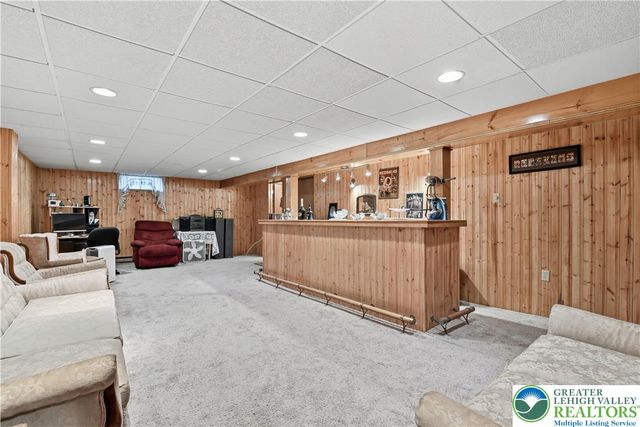 3303 Barklay Road, Whitehall Twp, PA 18052
