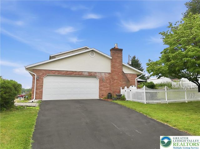 3303 Barklay Road, Whitehall Twp, PA 18052