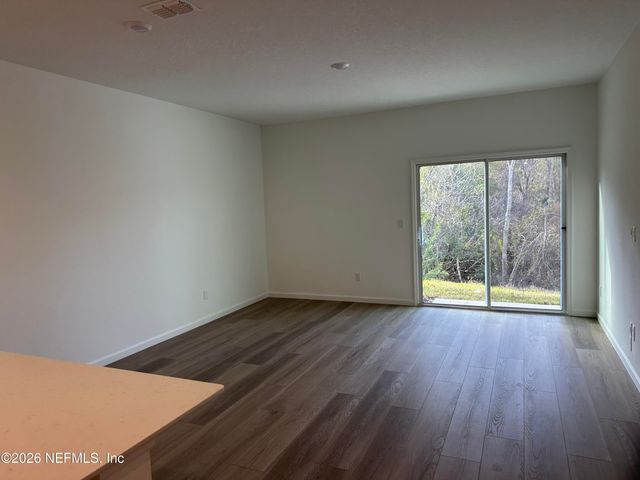 531 HOLLY LAKES Drive, Orange Park, FL 32073