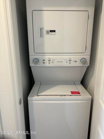 531 HOLLY LAKES Drive, Orange Park, FL 32073