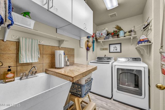 5688 Spandrell Circle, Sparks, NV 89436