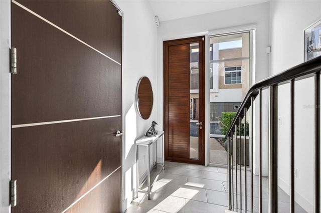 234 COSMOPOLITAN COURT, Sarasota, FL 34236