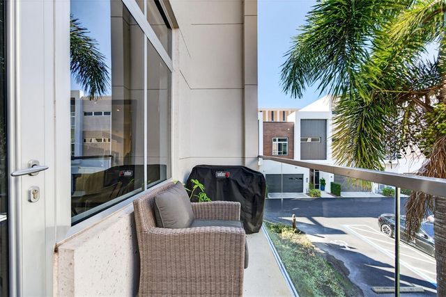 234 COSMOPOLITAN COURT, Sarasota, FL 34236