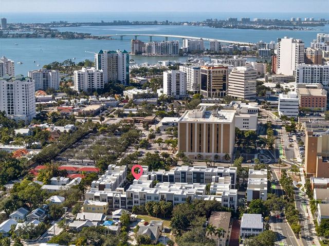 234 COSMOPOLITAN COURT, Sarasota, FL 34236