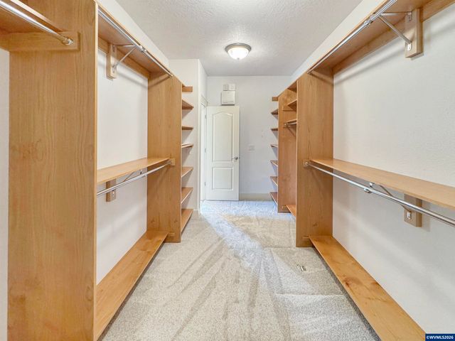 5640 Cinnamon Teal St SE, Salem, OR 97306