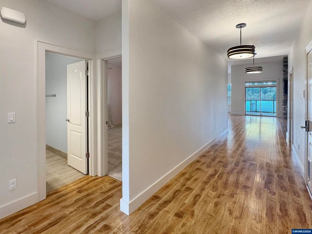 5640 Cinnamon Teal St SE, Salem, OR 97306