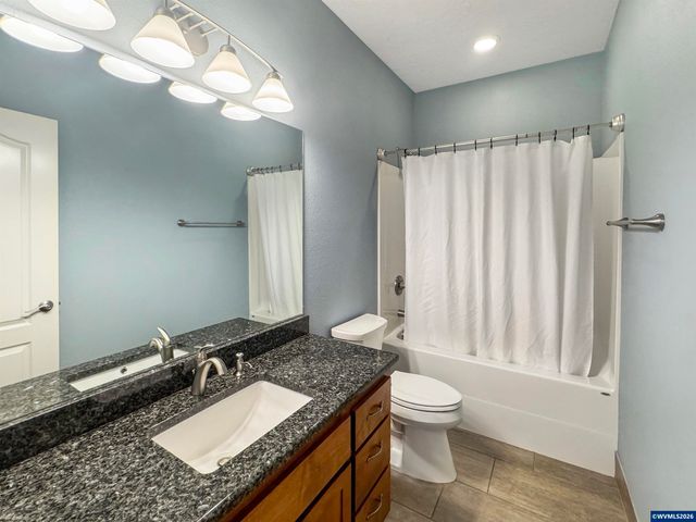 5640 Cinnamon Teal St SE, Salem, OR 97306