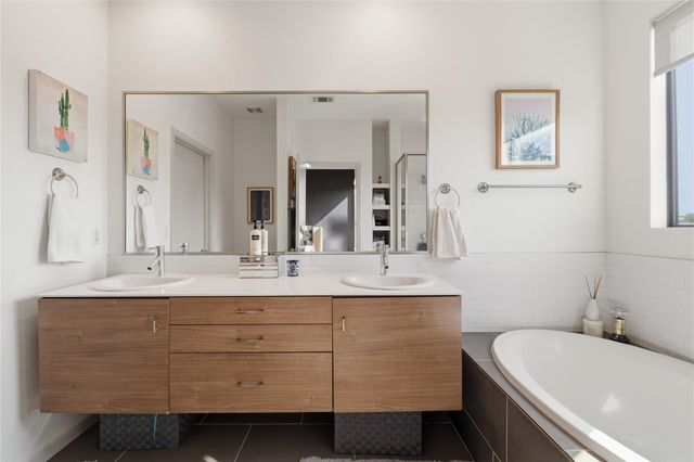 3412 Georgia Lee DR, Austin, TX 78704