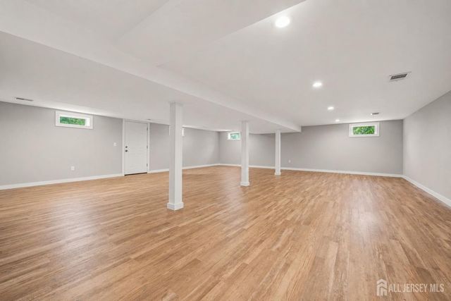 26 Morris Avenue, Edison, NJ 08837