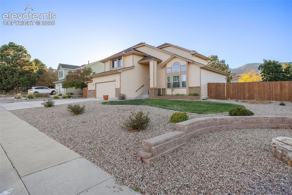 6120 Moorfield Avenue, Colorado Springs, CO 80919 — photo 4