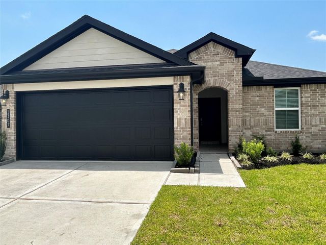 1307 Windom Court Way, Fresno, TX 77545