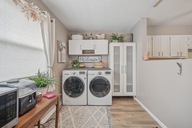 2076-2078 Stowe Drive 2076-2078 Stowe Drive, Springfield, OH 45505