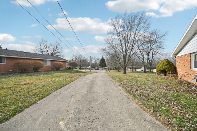 2076-2078 Stowe Drive 2076-2078 Stowe Drive, Springfield, OH 45505