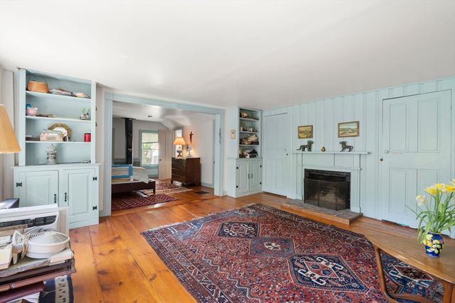 68 Spring St, Hopkinton, MA 01748