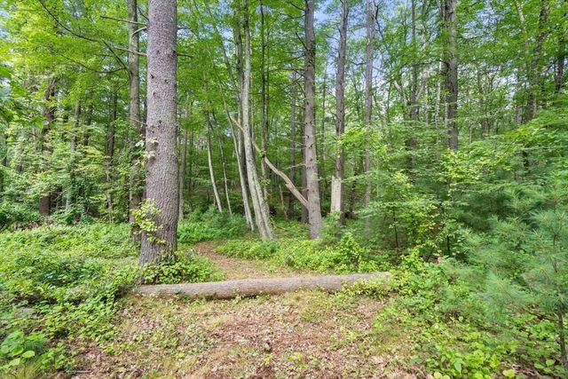 68 Spring St, Hopkinton, MA 01748