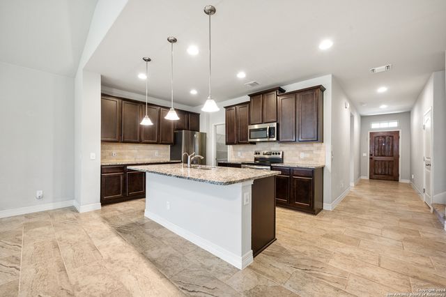 3613 Black Cloud Dr, New Braunfels, TX 78130