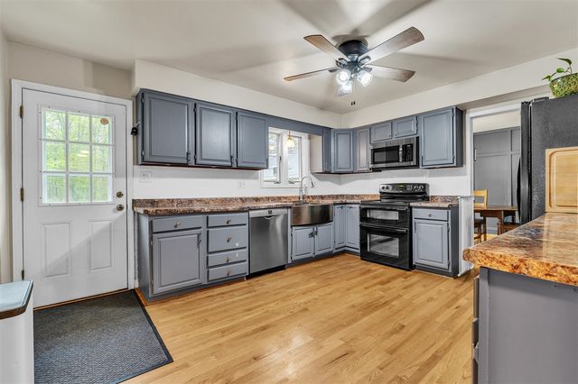 1675 S Sheldon Road, Canton, MI 48188