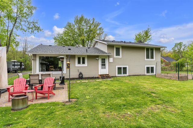 1675 S Sheldon Road, Canton, MI 48188