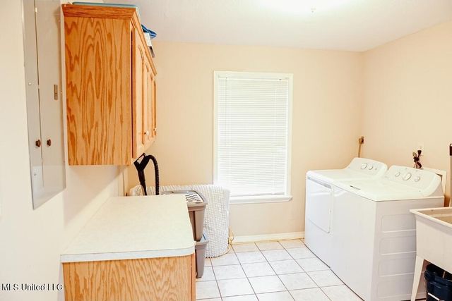 2208 Highland Drive, Gautier, MS 39553