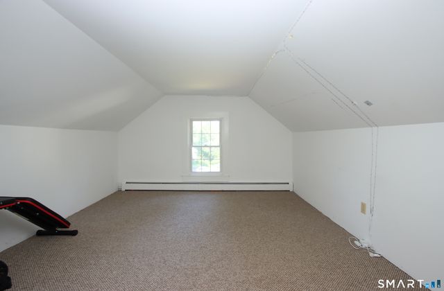 7 Middle Lane, Simsbury, CT 06070