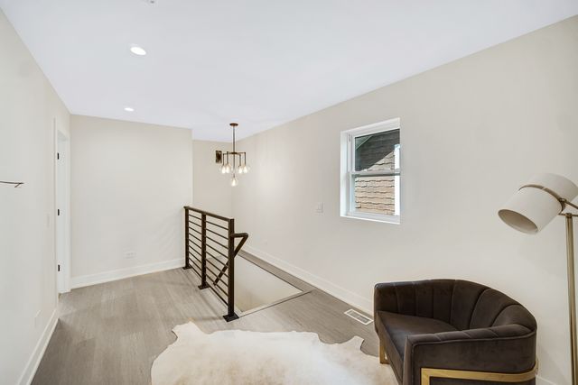 3417 Oak Avenue, Brookfield, IL 60513