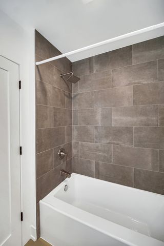 3417 Oak Avenue, Brookfield, IL 60513