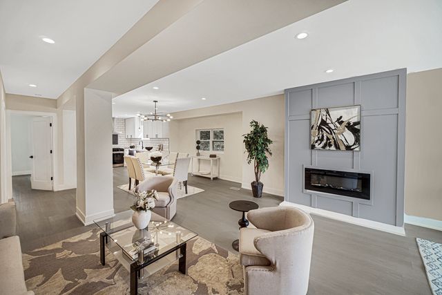 3417 Oak Avenue, Brookfield, IL 60513