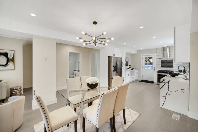 3417 Oak Avenue, Brookfield, IL 60513