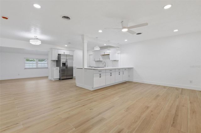 305 GLEN OAK ROAD, Venice, FL 34293