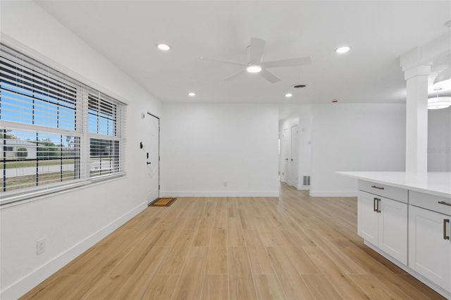 305 GLEN OAK ROAD, Venice, FL 34293