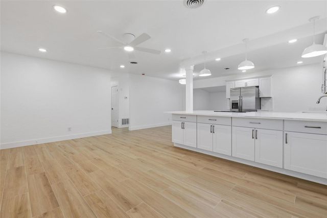 305 GLEN OAK ROAD, Venice, FL 34293