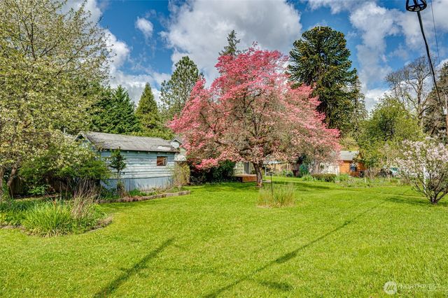 1065 9th Street, Washougal, WA 98671