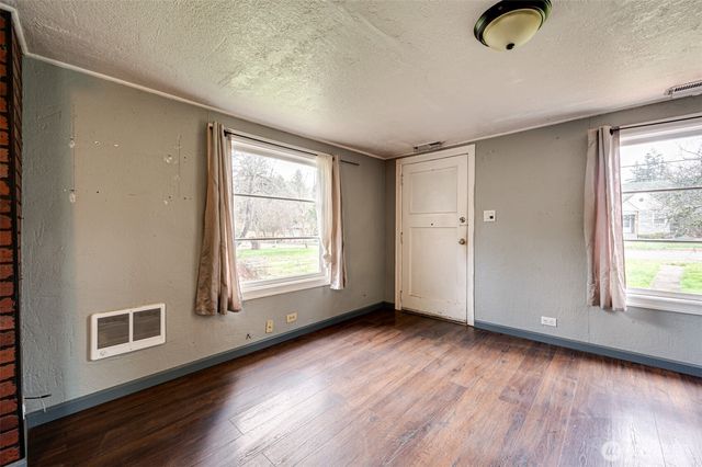 1065 9th Street, Washougal, WA 98671