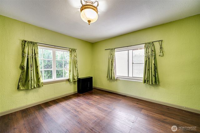 1065 9th Street, Washougal, WA 98671