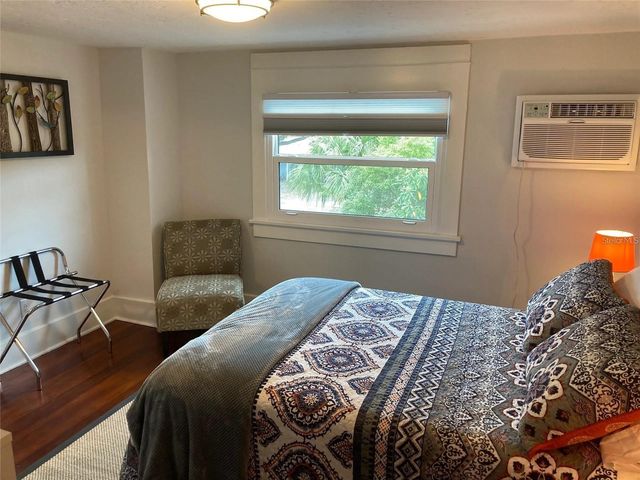 2408 HILLVIEW STREET, Sarasota, FL 34239