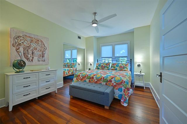 2408 HILLVIEW STREET, Sarasota, FL 34239