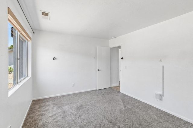 1707 Anza Ave, Vista, CA 92084