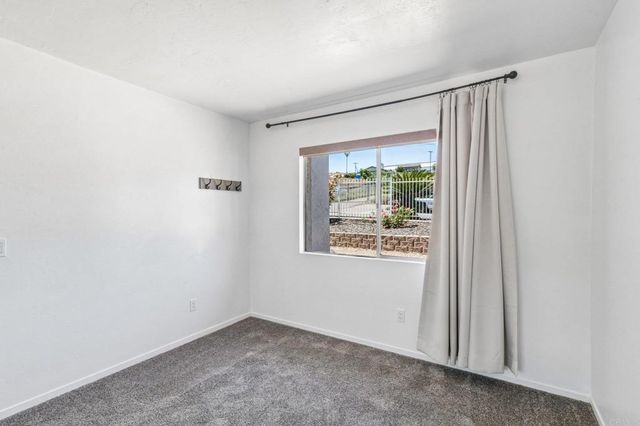 1707 Anza Ave, Vista, CA 92084