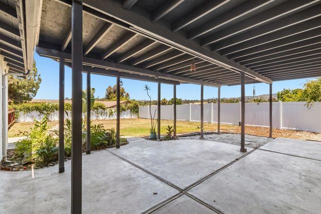 1707 Anza Ave, Vista, CA 92084