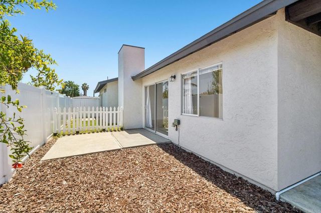 1707 Anza Ave, Vista, CA 92084