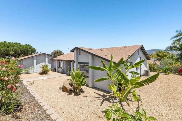 1707 Anza Ave, Vista, CA 92084