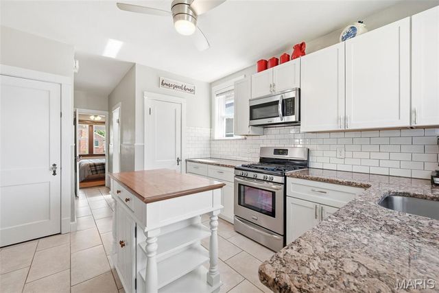 5454 Gresham Avenue, St Louis, MO 63109
