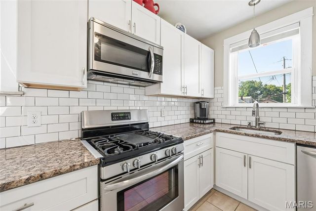 5454 Gresham Avenue, St Louis, MO 63109