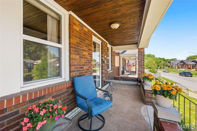 5454 Gresham Avenue, St Louis, MO 63109