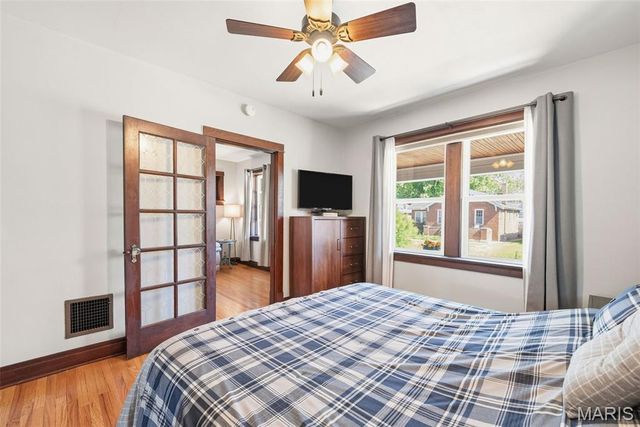 5454 Gresham Avenue, St Louis, MO 63109